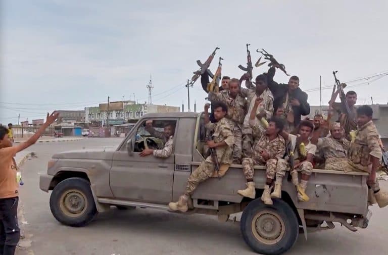 Turcia și Pakistan trimit trupe pentru a sprijini Arabia Saudită în conflictul cu rebelii houthi