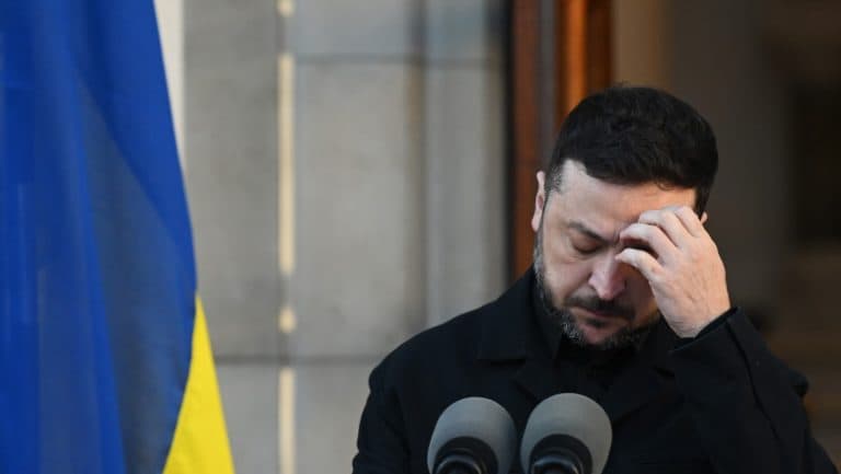 Zelenski: Limitările Starshield îngreunează interceptarea dronelor rusești