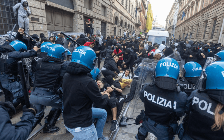 Confruntări între poliție și protestatari la Milano și Bologna